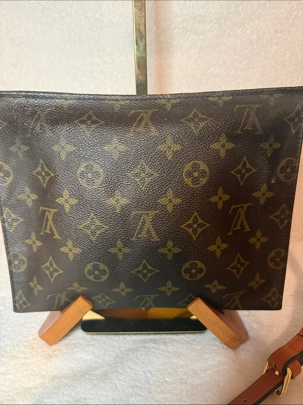 LOUIS VUITTON Monogram Poche Toilette 26 with strap and insert